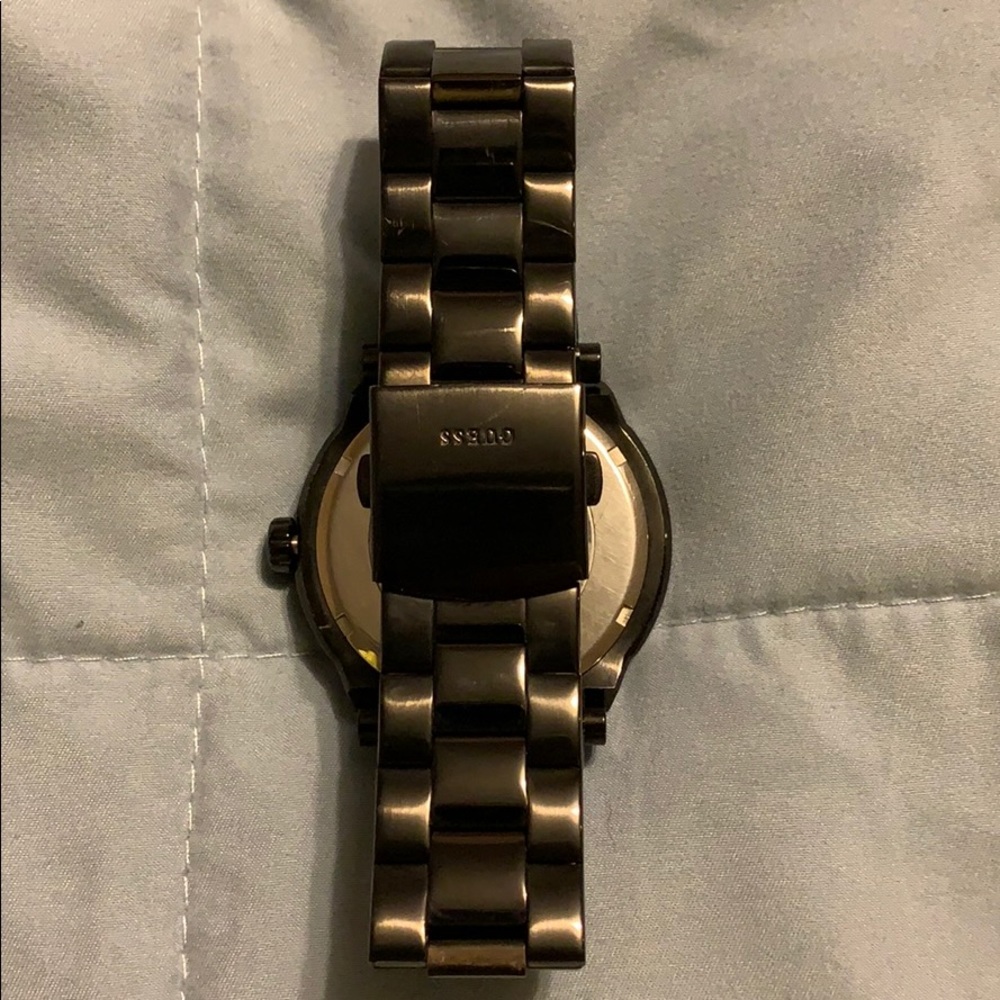 GUESS WATCH - Picture 5 of 5